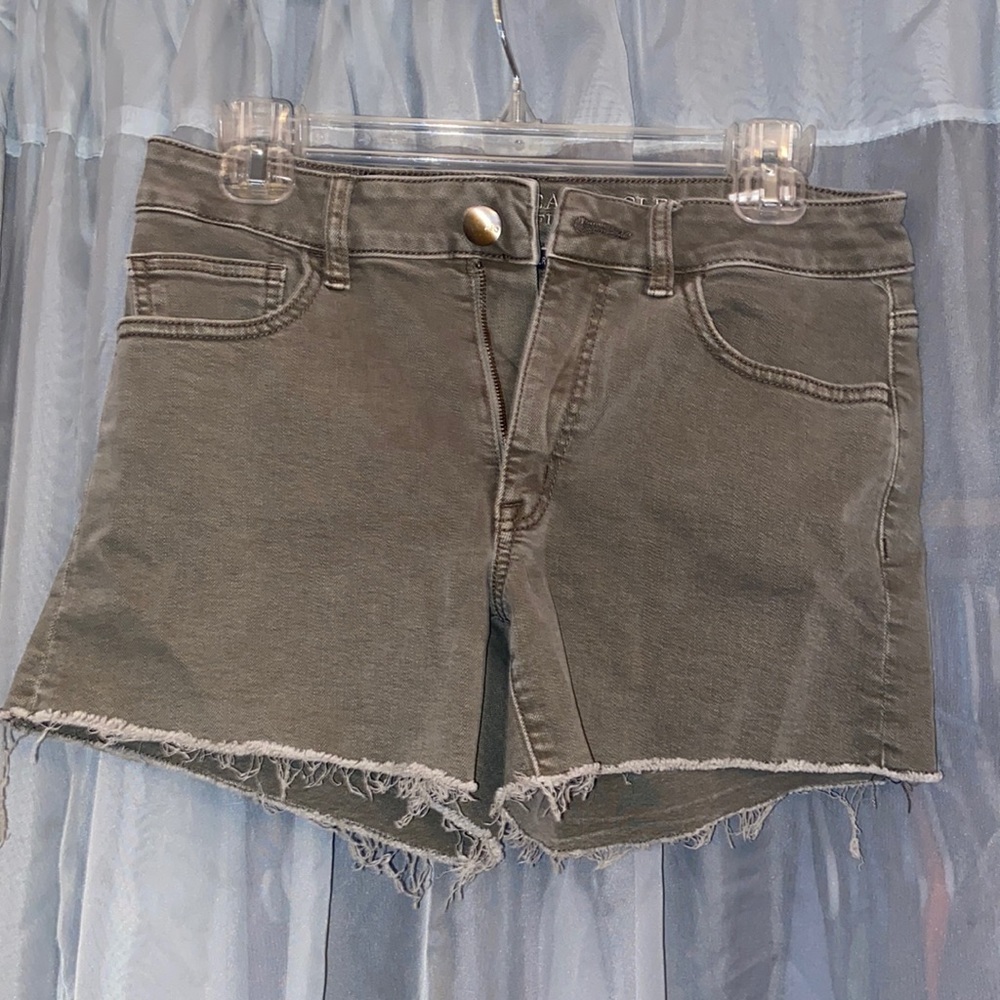 Army green, American Eagle, size 6!